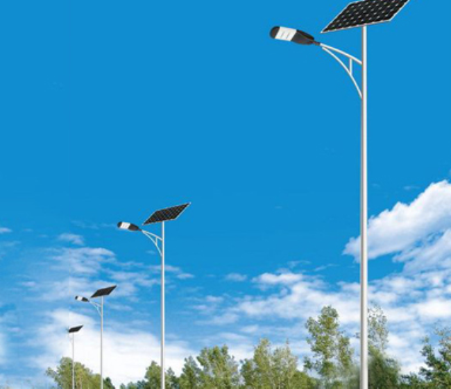 达坂城太阳能路灯维护时，这些细节别忽略！